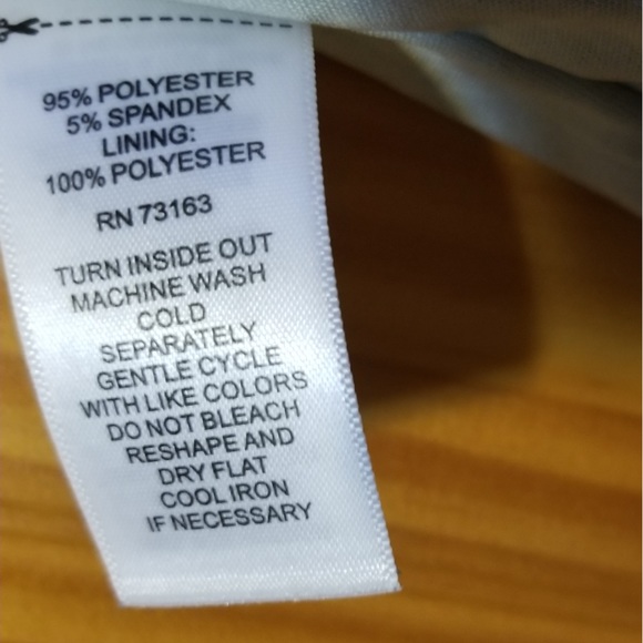 Silver sequin very sparkly top - Picture 4 of 12